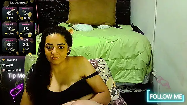 دردشة _naughty_milf الجنسية المباشرة