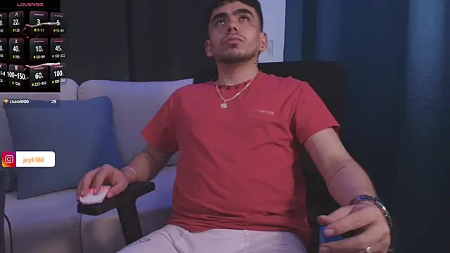 دردشة Guccy_Boy_Club الجنسية المباشرة