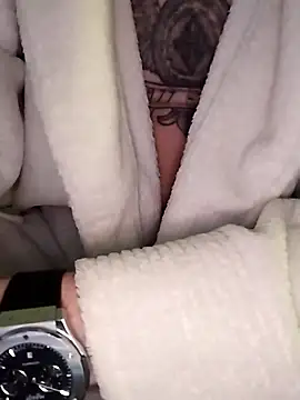 دردشة LoGanDiamond الجنسية المباشرة