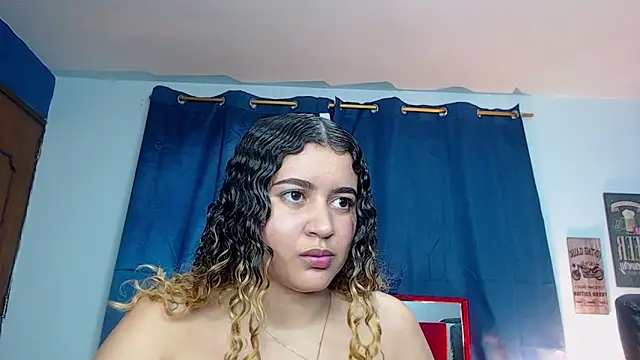 Show modela goodgirlxxl na web-kameri