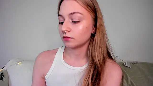 MiaMews – Live XXX-chat