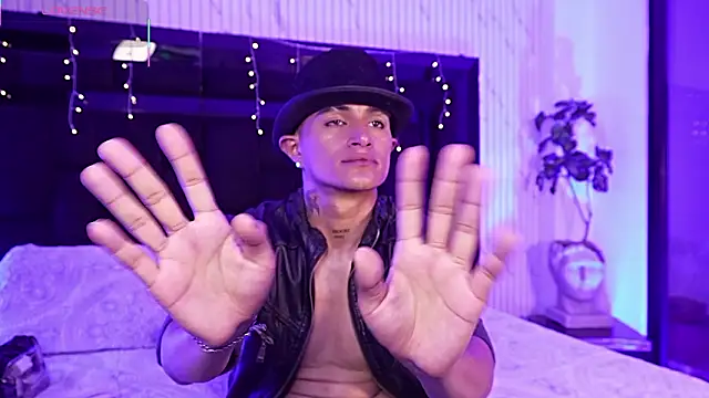 LiamDeep Live XXX-chat