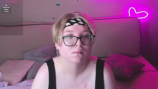 Lauraaa_Smith লাইভ XXX চ্যাট