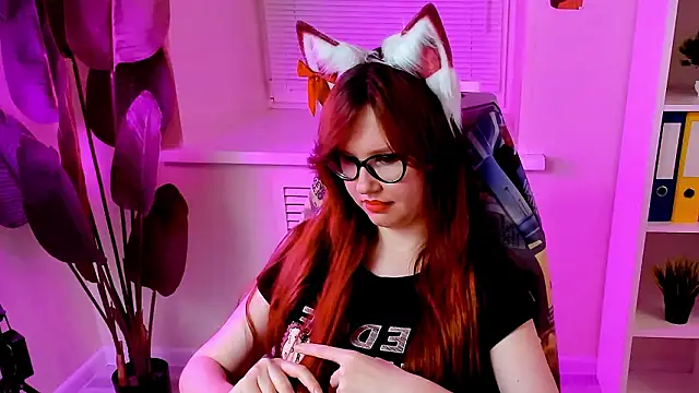 CarolGiggly's Live XXX Chat