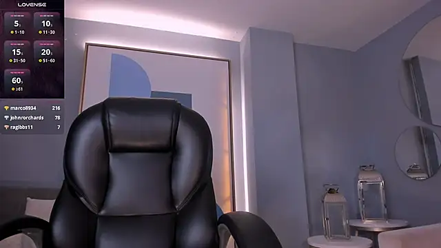 BellaThompsonX élő XXX-chatje