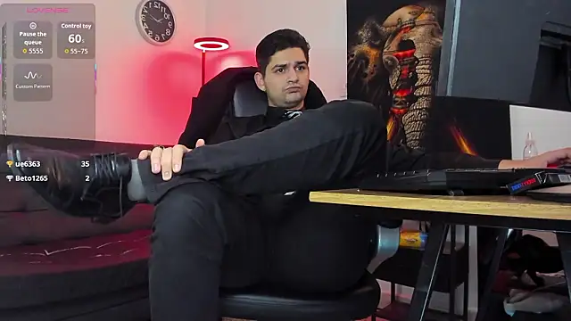 Chat +18 de Nicolas_Fellener ao vivo