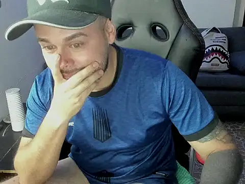 Chat +18 de ragnar_lothbrok777 ao vivo