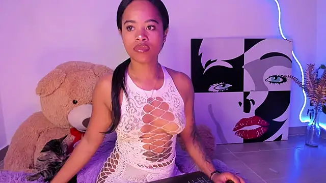 Chat +18 de Mia_damm ao vivo