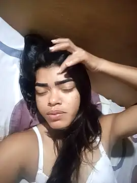 Rocioardiente Adlı Modelin Canlı XXX Sohbeti