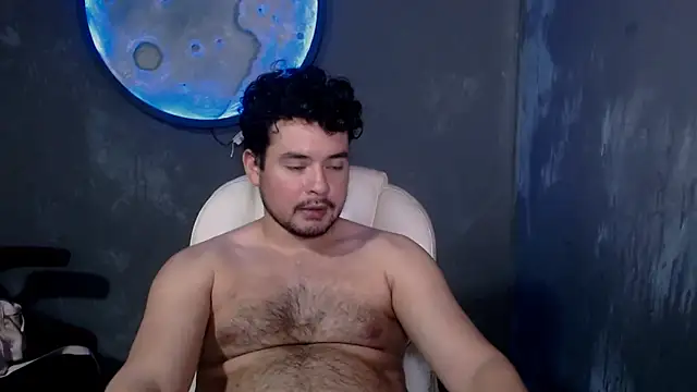 Show modela kaiserfox_ na web-kameri