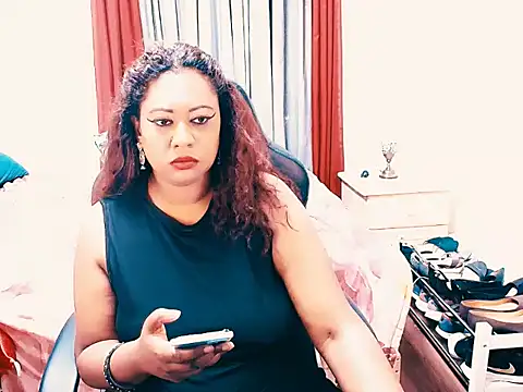 Indianlust69's Live XXX Chat