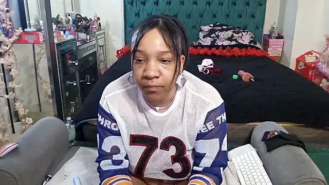 mzpretty444のライブXXXチャット