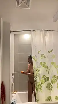 tia___fox 现场XXX聊天