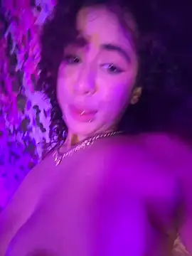 Woo_isDaphne – Naživo XXX chat