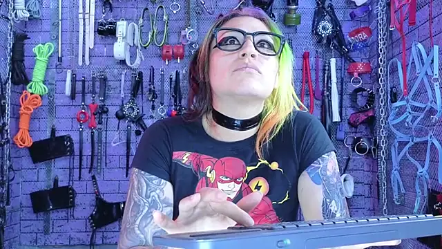 Czat XXX na żywo – PANDORANEZZ