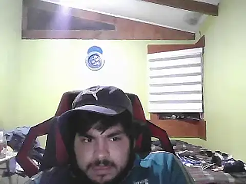 Show modela SpritzedManakin na web-kameri