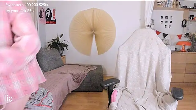 lil_lia Adlı Modelin Canlı XXX Sohbeti