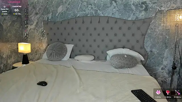 LucyLovelyy Chat XXX live