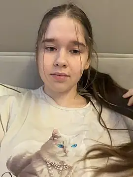 HornyGirlH: онлайн-секс-чат