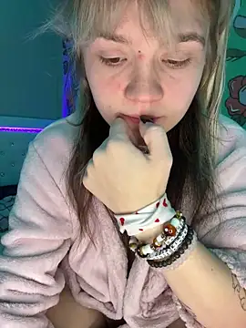 Cutiepiespanks' Live XXX Chat