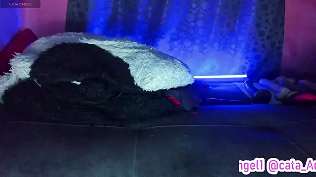 Cata-angel's Live XXX Chat