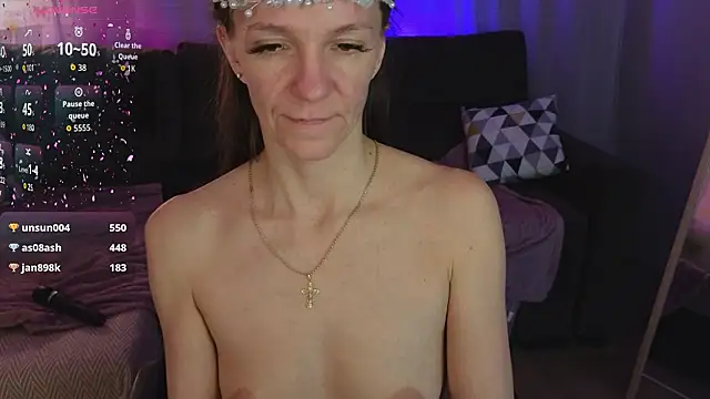 Jesica_mooon élő XXX-chatje