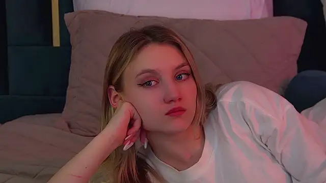 StacyEvances Adlı Modelin Canlı XXX Sohbeti