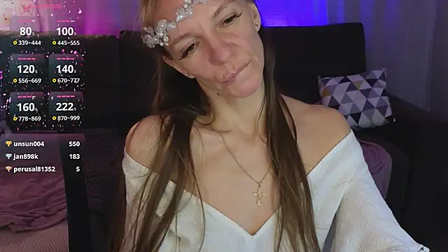 Jesica_mooon élő XXX-chatje