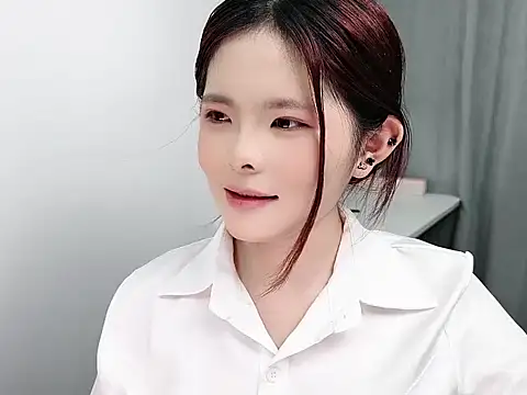 cherry-_-cherry's Live XXX Chat