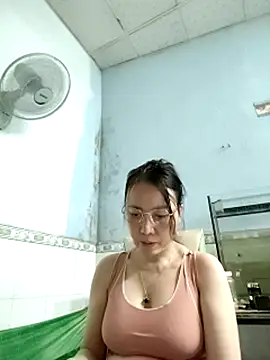 Famrita 网络视讯表演