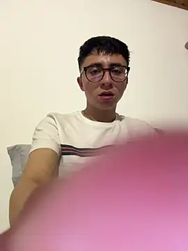 CamiRojas_boy 现场XXX聊天