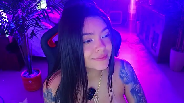 ambarEvansのライブXXXチャット