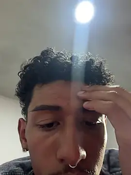 Leon_Creed webcam show