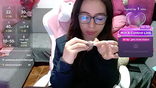 XXX chat uživo modela Maggie_Fox3