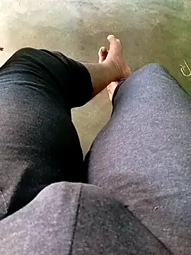 Horny-boyyy élő XXX-chatje