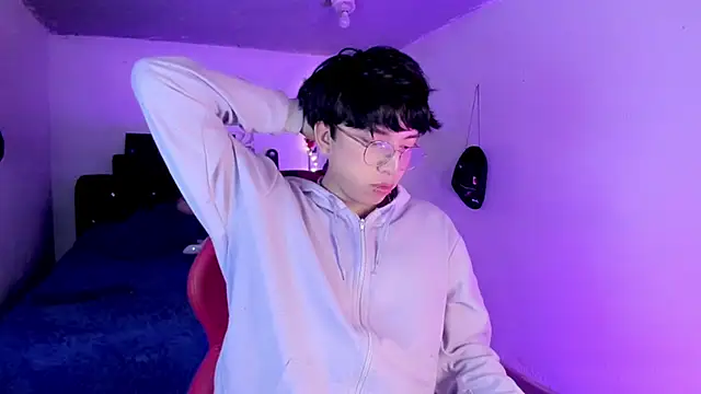 AnggelONfiree élő XXX-chatje