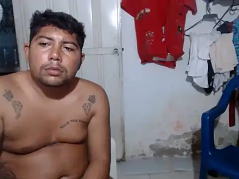 master_juju1924 élő XXX-chatje