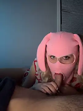 SexySkiBunnyのウェブカメラショー