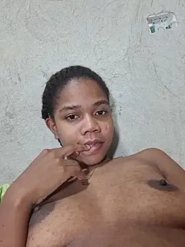 Luciia_cuteのライブXXXチャット