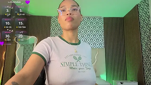 penelope_tay1 即時 XXX 聊天