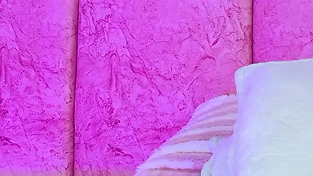 emmacurvy: απευθείας συνομιλία ΧΧΧ