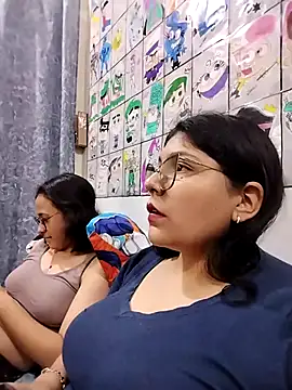 AddisonAndCouple Webcamshow