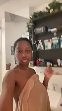 tia___fox élő XXX-chatje