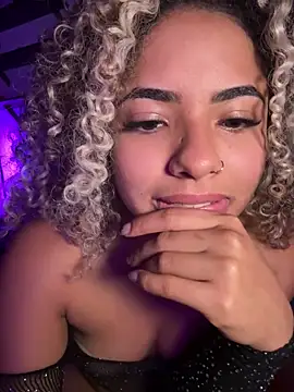 Sophi077 Obrolan Langsung XXX