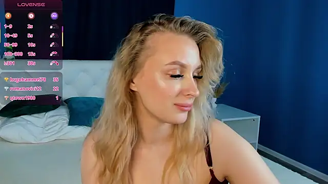 Chat XXX en directo de KiraRuiz