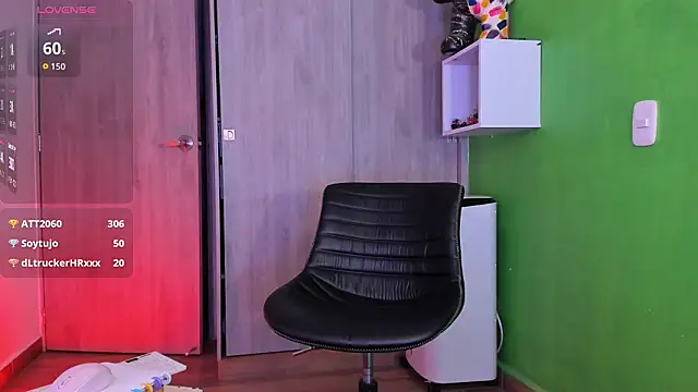 riky_11: онлайн-секс-чат