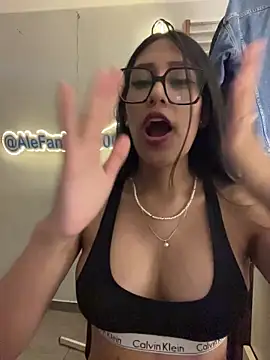 AleFantasy000001Peru লাইভ XXX চ্যাট