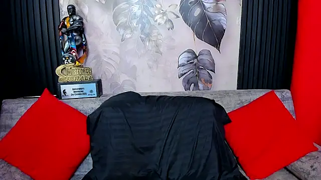 MikeEstevess 现场XXX聊天