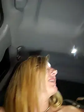 دردشة SheIsSomething الجنسية المباشرة