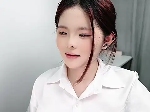 cherry-_-cherry's Live XXX Chat